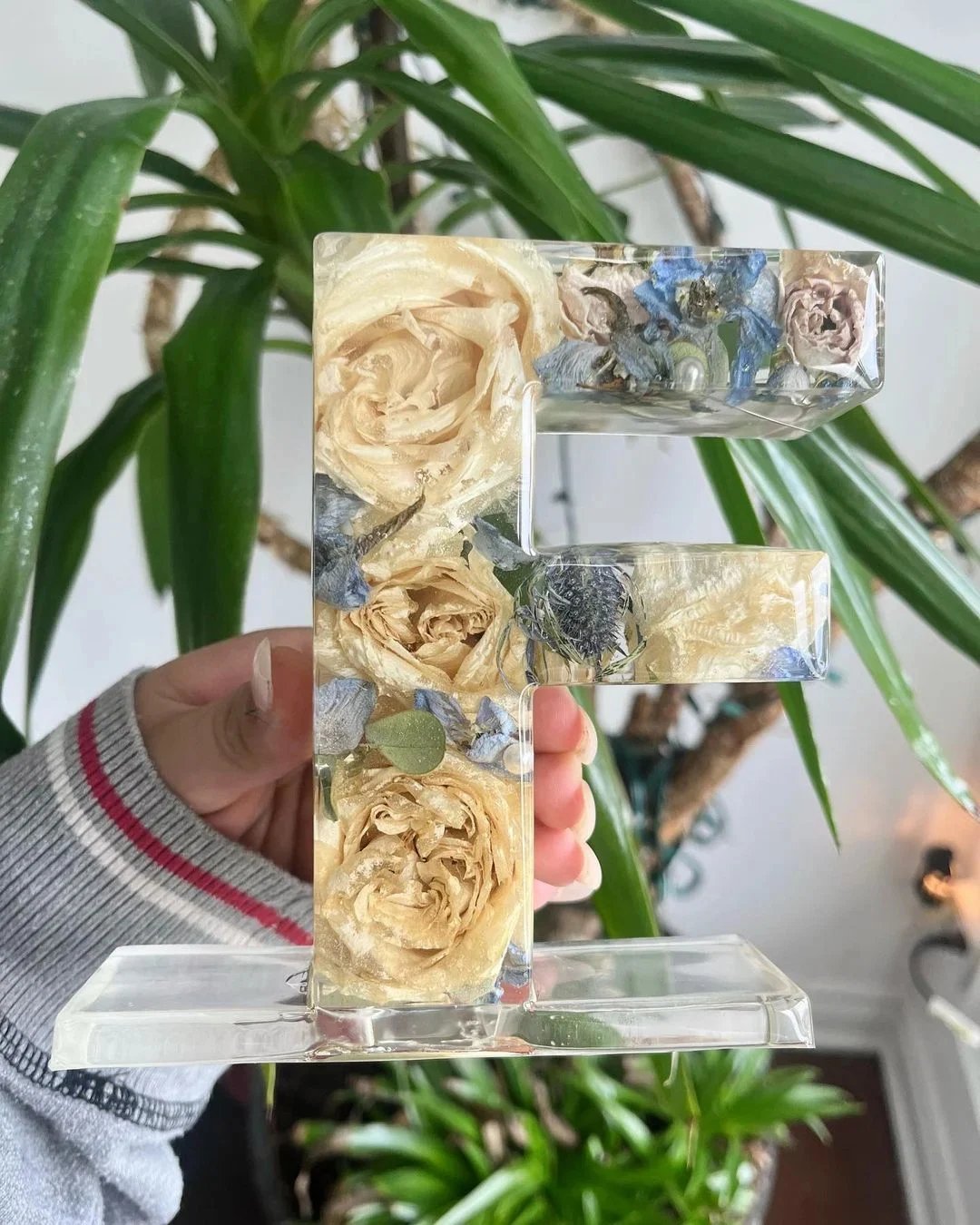 🌸Kézzel készített virággyanta éjszakai lámpa